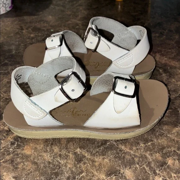 White Sun Sandals size 8 Hoyway Sandals with Buckle Straps - Picture 1 of 4